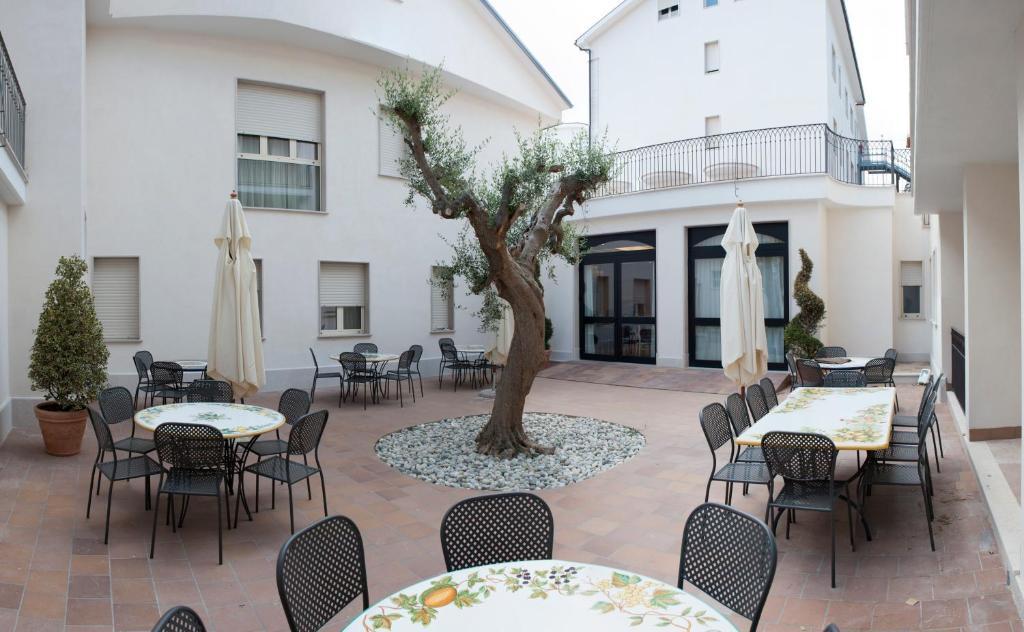 Hotel Fini San Giovanni Rotondo Ngoại thất bức ảnh